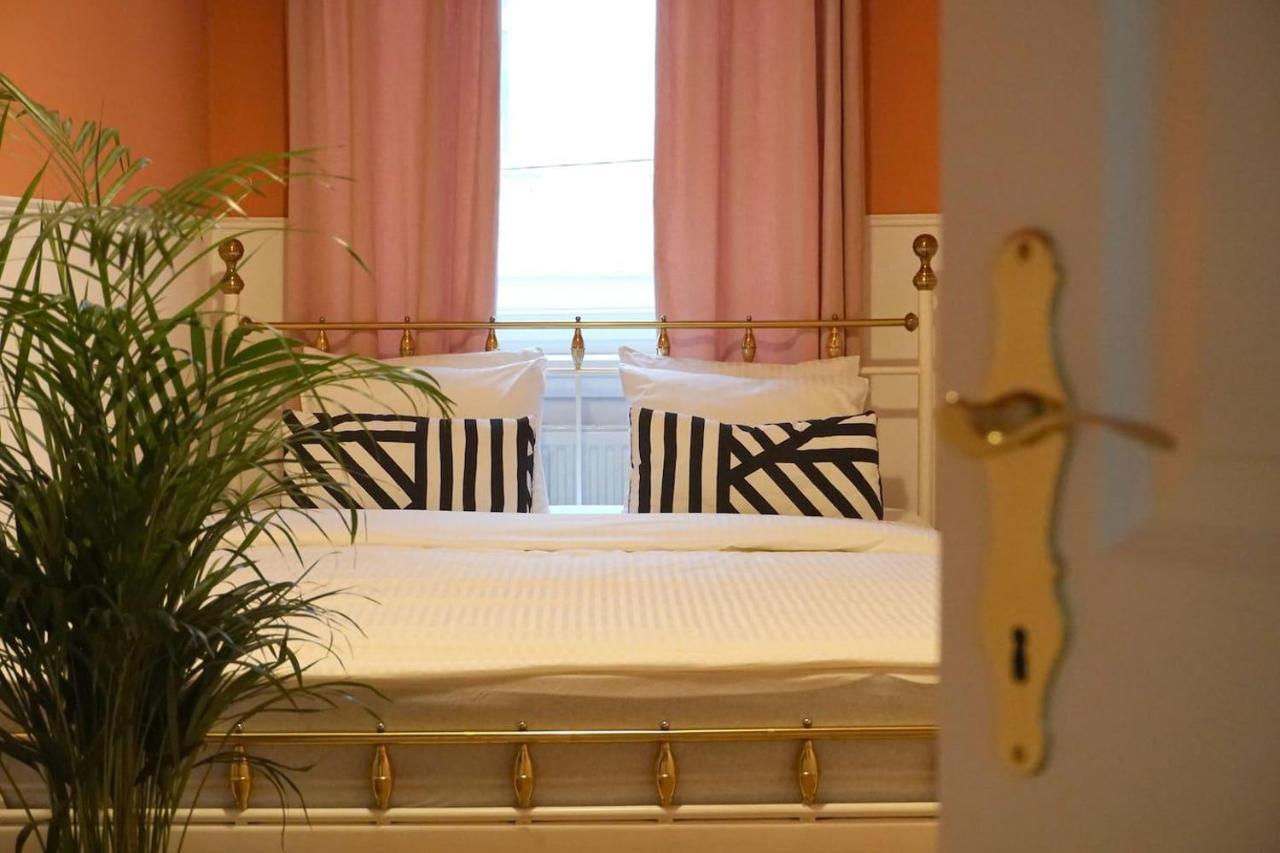 Stayover - Noble, Großzügige Am Hernals Apartamento *
