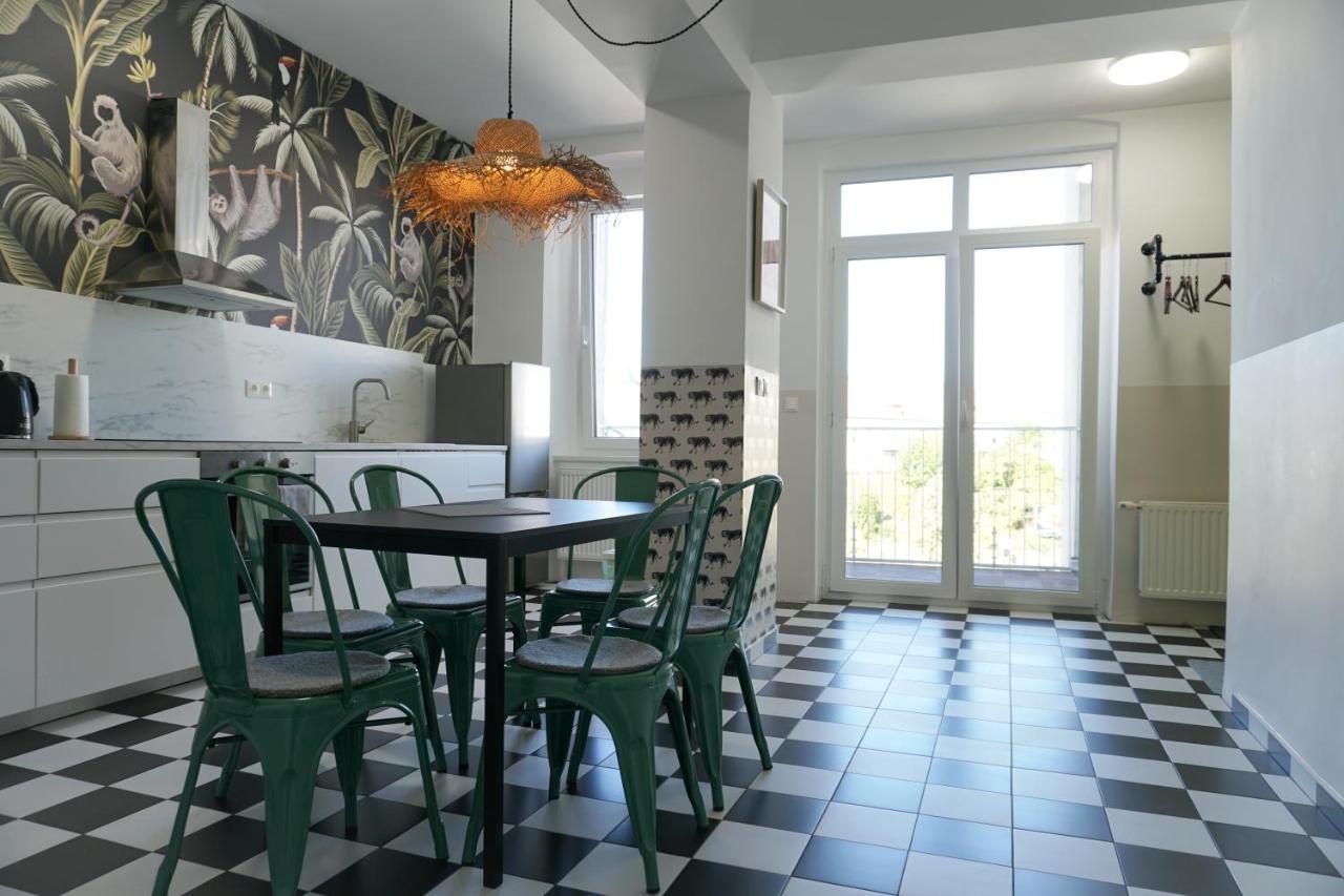 Large - Great For Groups - With Balcony Or Terrace Vienne