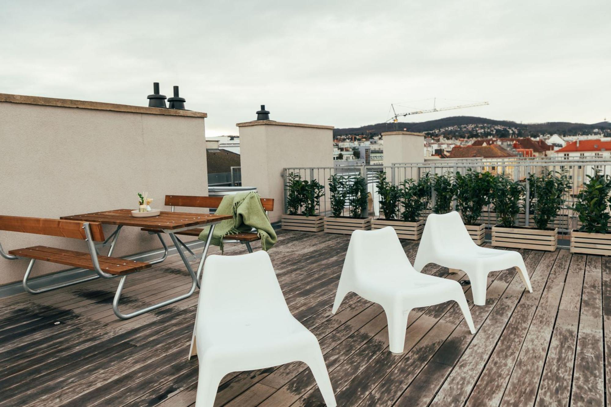 Appartamento Large - Great For Groups - With Balcony Or Terrace