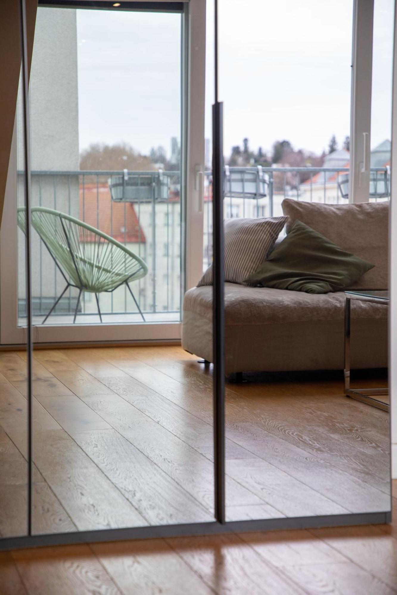 Large - Great For Groups - With Balcony Or Terrace Vienna